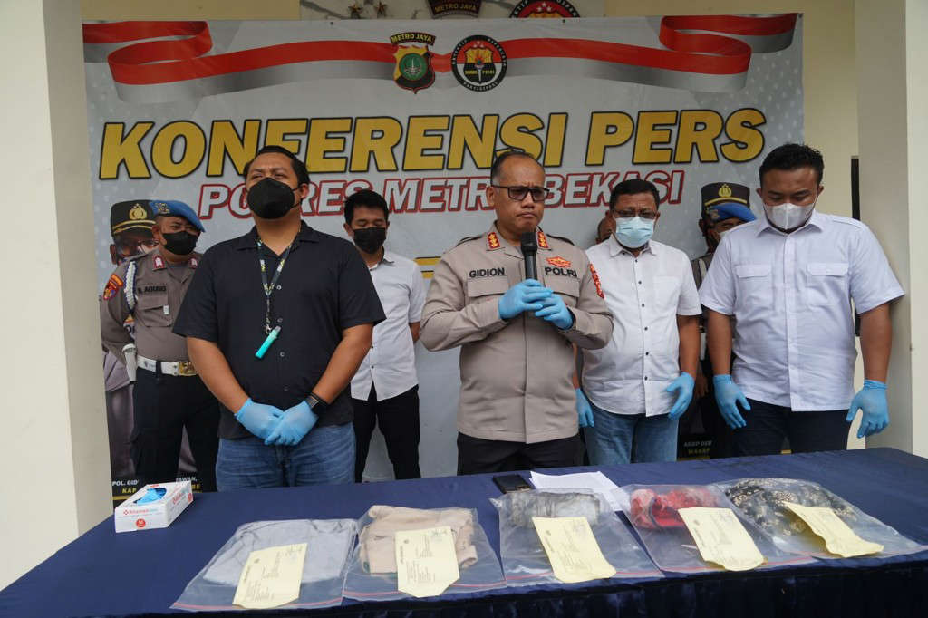 Siram Air Keras Anak, Istri Hingga Mertua, Pria di Bekasi Terancam 12 Tahun Penjara